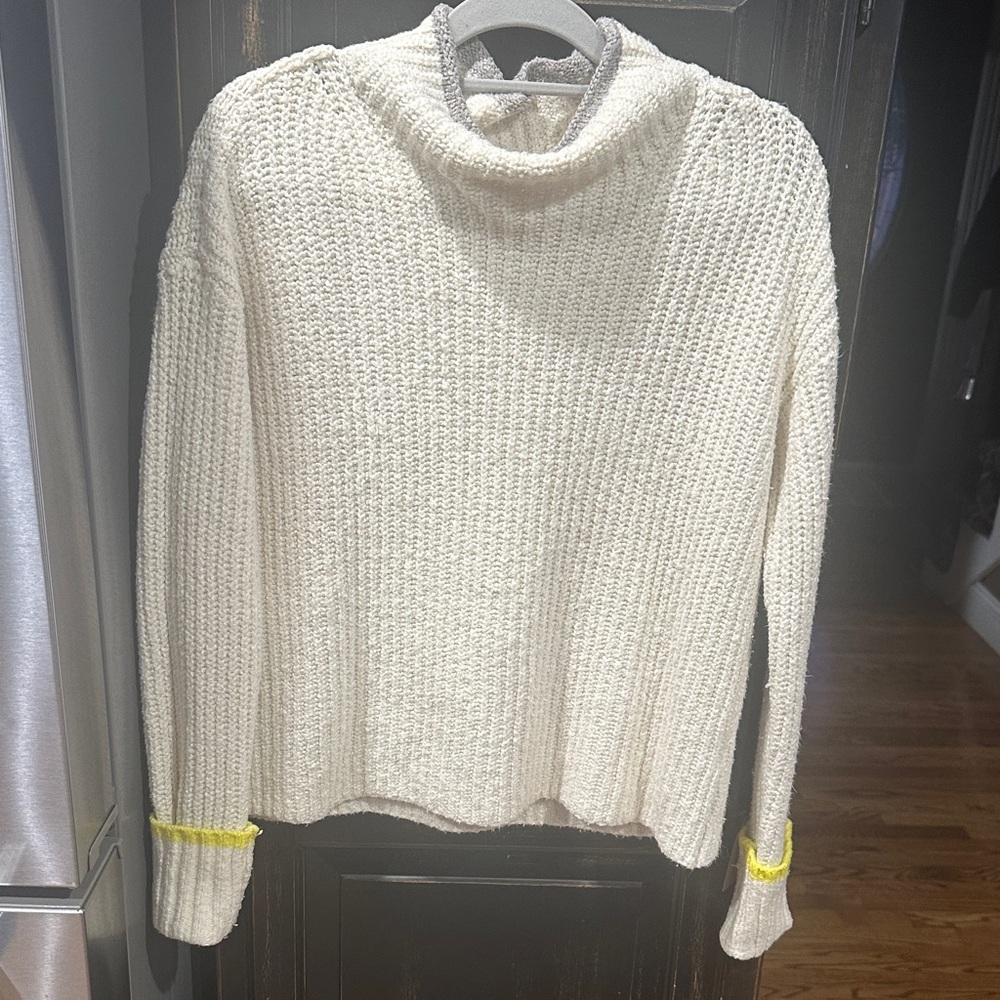 Maeve by Anthropology Cozy Sweater Size Small